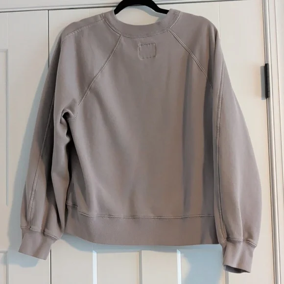 Abercrombie & Fitch Grey Soft Essentials Crew Neck Sweatshirt - Picture 2 of 3